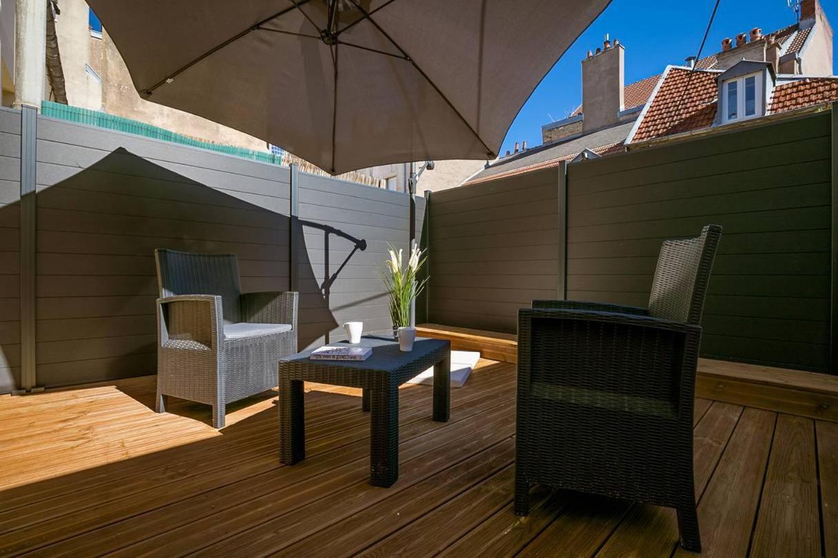 Terrasse Godrans En Plein Coeur De Ville Dijon Zewnętrze zdjęcie
